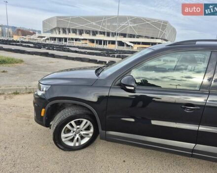 Чорний Фольксваген Тігуан, об'ємом двигуна 2 л та пробігом 135 тис. км за 13850 $, фото 20 на Automoto.ua