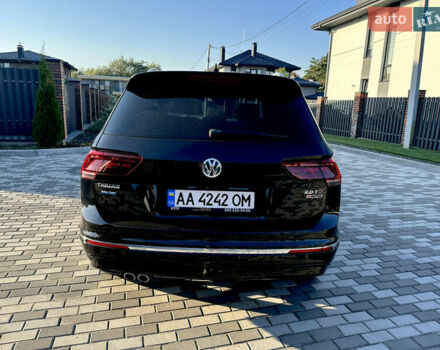 Черный Фольксваген Тигуан, объемом двигателя 2 л и пробегом 232 тыс. км за 26800 $, фото 5 на Automoto.ua