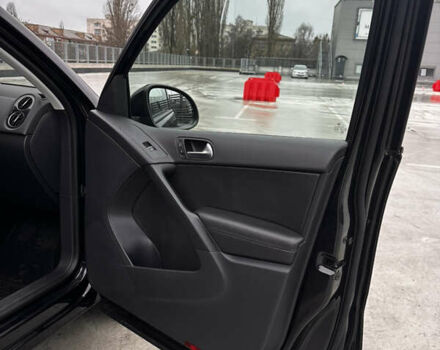 Черный Фольксваген Тигуан, объемом двигателя 1.98 л и пробегом 164 тыс. км за 12999 $, фото 27 на Automoto.ua