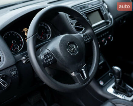 Черный Фольксваген Тигуан, объемом двигателя 1.98 л и пробегом 119 тыс. км за 14550 $, фото 11 на Automoto.ua