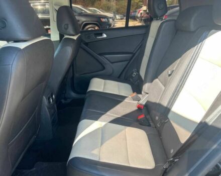 Черный Фольксваген Тигуан, объемом двигателя 2 л и пробегом 79 тыс. км за 2000 $, фото 9 на Automoto.ua