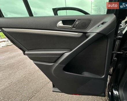 Чорний Фольксваген Тігуан, об'ємом двигуна 1.98 л та пробігом 160 тис. км за 13950 $, фото 74 на Automoto.ua