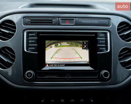 Черный Фольксваген Тигуан, объемом двигателя 1.98 л и пробегом 119 тыс. км за 14550 $, фото 45 на Automoto.ua