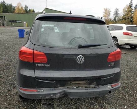 Черный Фольксваген Тигуан, объемом двигателя 2 л и пробегом 97 тыс. км за 2300 $, фото 5 на Automoto.ua