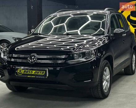 Черный Фольксваген Тигуан, объемом двигателя 2 л и пробегом 133 тыс. км за 13900 $, фото 2 на Automoto.ua