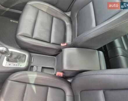 Чорний Фольксваген Тігуан, об'ємом двигуна 1.98 л та пробігом 190 тис. км за 13400 $, фото 9 на Automoto.ua