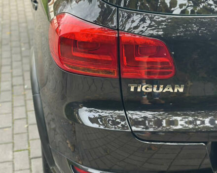 Чорний Фольксваген Тігуан, об'ємом двигуна 2 л та пробігом 207 тис. км за 14200 $, фото 11 на Automoto.ua