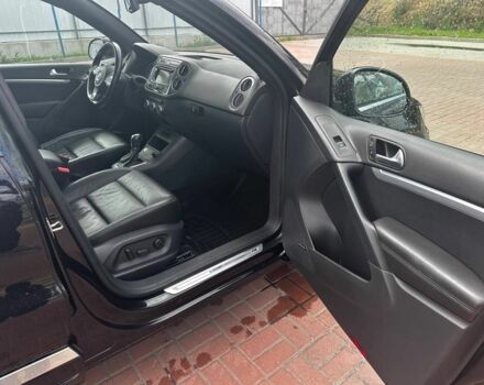 Чорний Фольксваген Тігуан, об'ємом двигуна 2 л та пробігом 220 тис. км за 14000 $, фото 8 на Automoto.ua