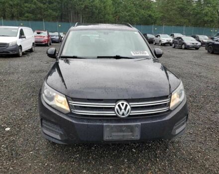 Черный Фольксваген Тигуан, объемом двигателя 2 л и пробегом 97 тыс. км за 2300 $, фото 4 на Automoto.ua