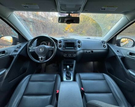 Черный Фольксваген Тигуан, объемом двигателя 2 л и пробегом 162 тыс. км за 12500 $, фото 4 на Automoto.ua