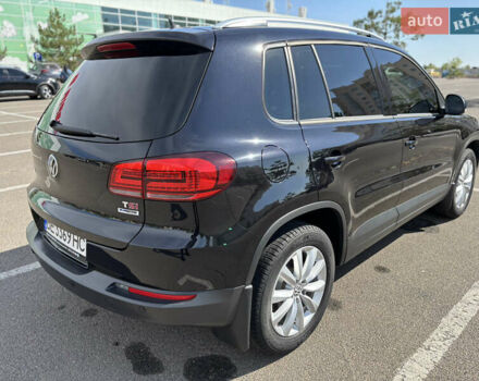 Черный Фольксваген Тигуан, объемом двигателя 1.4 л и пробегом 123 тыс. км за 15800 $, фото 26 на Automoto.ua