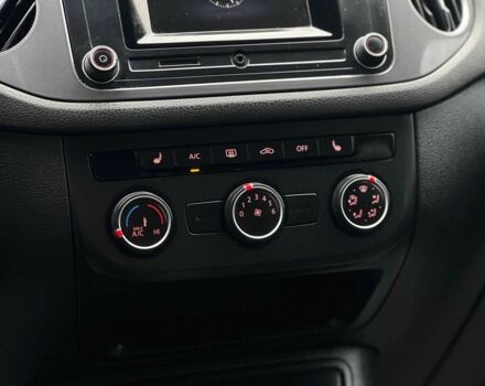 Чорний Фольксваген Тігуан, об'ємом двигуна 2 л та пробігом 176 тис. км за 14500 $, фото 17 на Automoto.ua