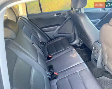 Чорний Фольксваген Тігуан, об'ємом двигуна 1.98 л та пробігом 124 тис. км за 13600 $, фото 35 на Automoto.ua