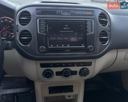 Чорний Фольксваген Тігуан, об'ємом двигуна 1.98 л та пробігом 155 тис. км за 13500 $, фото 21 на Automoto.ua