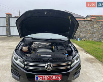 Черный Фольксваген Тигуан, объемом двигателя 2 л и пробегом 166 тыс. км за 13990 $, фото 33 на Automoto.ua