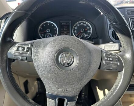 Чорний Фольксваген Тігуан, об'ємом двигуна 2 л та пробігом 80 тис. км за 5800 $, фото 10 на Automoto.ua