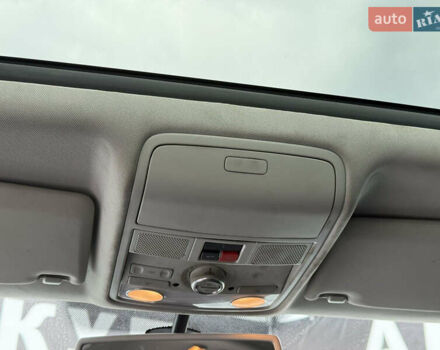 Чорний Фольксваген Тігуан, об'ємом двигуна 2 л та пробігом 180 тис. км за 12600 $, фото 4 на Automoto.ua