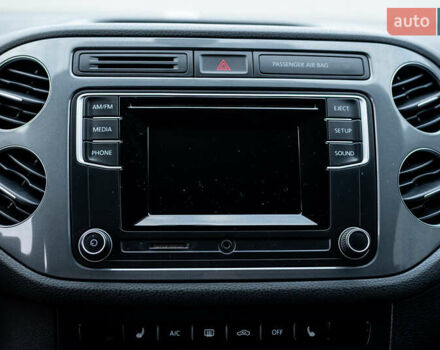 Черный Фольксваген Тигуан, объемом двигателя 1.98 л и пробегом 119 тыс. км за 14550 $, фото 29 на Automoto.ua