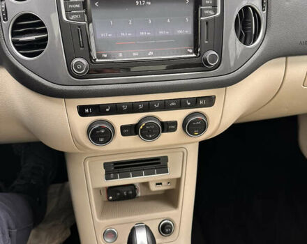 Черный Фольксваген Тигуан, объемом двигателя 1.98 л и пробегом 146 тыс. км за 14900 $, фото 33 на Automoto.ua