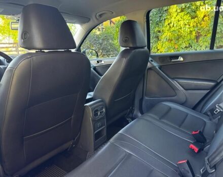 Черный Фольксваген Тигуан, объемом двигателя 2 л и пробегом 260 тыс. км за 12990 $, фото 27 на Automoto.ua