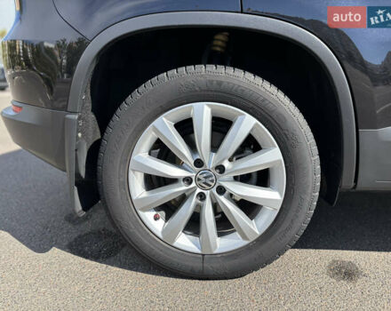 Черный Фольксваген Тигуан, объемом двигателя 1.4 л и пробегом 123 тыс. км за 15800 $, фото 31 на Automoto.ua