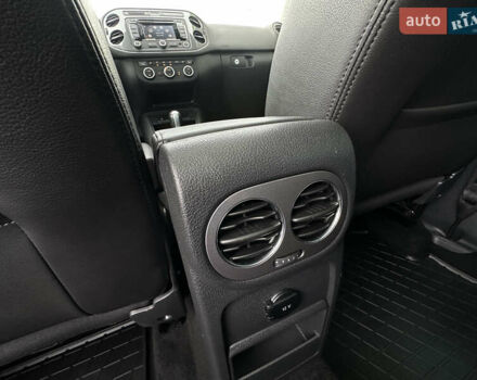 Чорний Фольксваген Тігуан, об'ємом двигуна 1.98 л та пробігом 160 тис. км за 13950 $, фото 80 на Automoto.ua