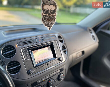 Чорний Фольксваген Тігуан, об'ємом двигуна 1.98 л та пробігом 124 тис. км за 13600 $, фото 28 на Automoto.ua