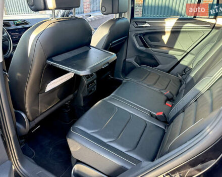 Черный Фольксваген Тигуан, объемом двигателя 2 л и пробегом 232 тыс. км за 26800 $, фото 17 на Automoto.ua