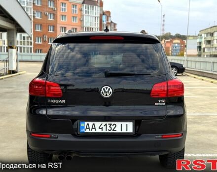 Чорний Фольксваген Тігуан, об'ємом двигуна 2 л та пробігом 184 тис. км за 12450 $, фото 4 на Automoto.ua