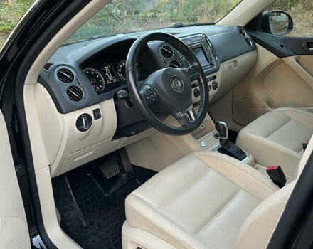 Черный Фольксваген Тигуан, объемом двигателя 1.98 л и пробегом 73 тыс. км за 16000 $, фото 11 на Automoto.ua