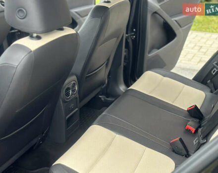 Черный Фольксваген Тигуан, объемом двигателя 2 л и пробегом 161 тыс. км за 13999 $, фото 20 на Automoto.ua