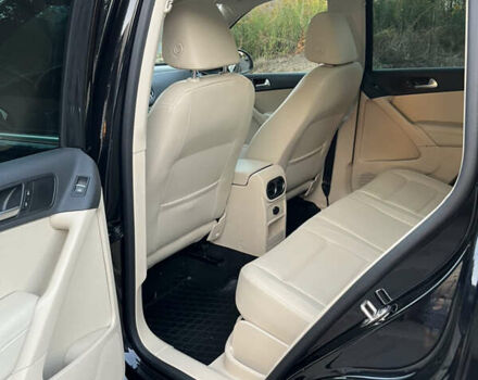 Черный Фольксваген Тигуан, объемом двигателя 1.98 л и пробегом 73 тыс. км за 16000 $, фото 12 на Automoto.ua