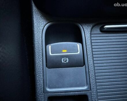 Черный Фольксваген Тигуан, объемом двигателя 2 л и пробегом 260 тыс. км за 12990 $, фото 23 на Automoto.ua