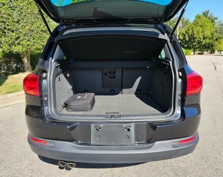 Черный Фольксваген Тигуан, объемом двигателя 2 л и пробегом 57 тыс. км за 9000 $, фото 13 на Automoto.ua