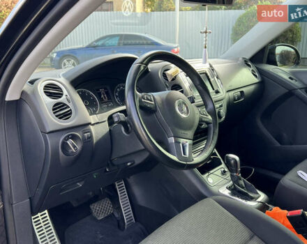 Черный Фольксваген Тигуан, объемом двигателя 1.98 л и пробегом 97 тыс. км за 12500 $, фото 20 на Automoto.ua