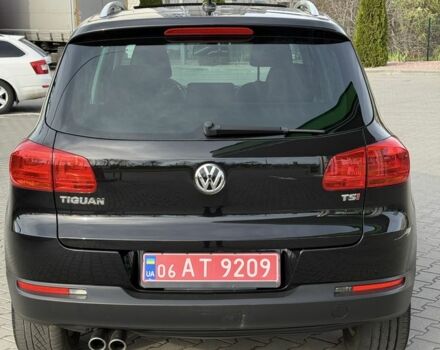 Чорний Фольксваген Тігуан, об'ємом двигуна 2 л та пробігом 104 тис. км за 14800 $, фото 5 на Automoto.ua