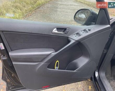 Черный Фольксваген Тигуан, объемом двигателя 1.98 л и пробегом 109 тыс. км за 12900 $, фото 14 на Automoto.ua