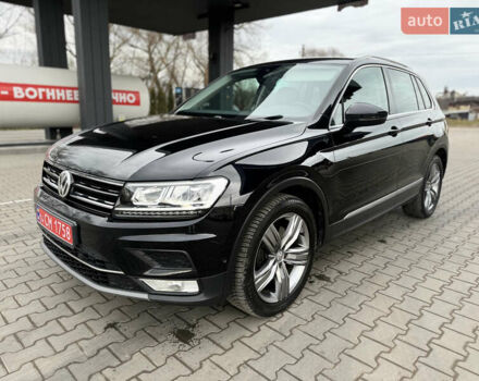 Чорний Фольксваген Тігуан, об'ємом двигуна 1.98 л та пробігом 151 тис. км за 24900 $, фото 1 на Automoto.ua