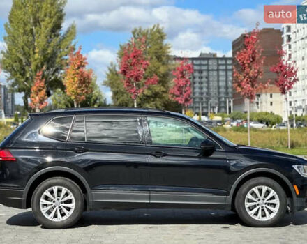 Чорний Фольксваген Тігуан, об'ємом двигуна 1.98 л та пробігом 155 тис. км за 13700 $, фото 4 на Automoto.ua