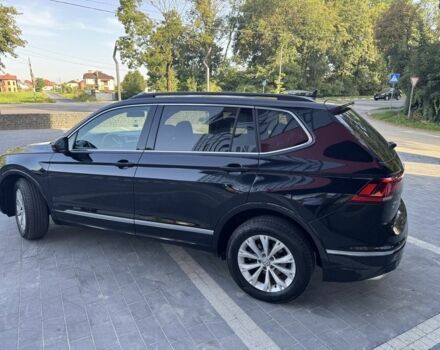 Черный Фольксваген Тигуан, объемом двигателя 2 л и пробегом 173 тыс. км за 16400 $, фото 5 на Automoto.ua