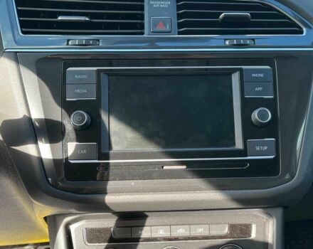 Чорний Фольксваген Тігуан, об'ємом двигуна 2 л та пробігом 42 тис. км за 17000 $, фото 11 на Automoto.ua