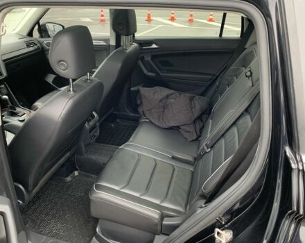 Черный Фольксваген Тигуан, объемом двигателя 2 л и пробегом 100 тыс. км за 19900 $, фото 6 на Automoto.ua