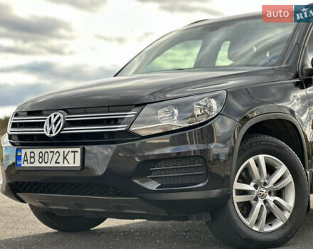 Черный Фольксваген Тигуан, объемом двигателя 2 л и пробегом 175 тыс. км за 12333 $, фото 2 на Automoto.ua