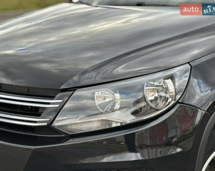 Черный Фольксваген Тигуан, объемом двигателя 2 л и пробегом 175 тыс. км за 12333 $, фото 4 на Automoto.ua