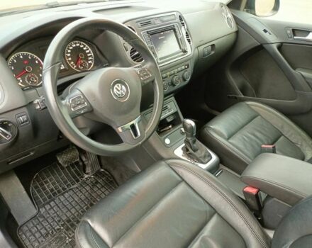 Черный Фольксваген Тигуан, объемом двигателя 2 л и пробегом 82 тыс. км за 9000 $, фото 13 на Automoto.ua