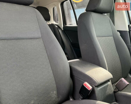 Черный Фольксваген Тигуан, объемом двигателя 1.98 л и пробегом 142 тыс. км за 12200 $, фото 25 на Automoto.ua