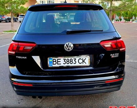 Черный Фольксваген Тигуан, объемом двигателя 2 л и пробегом 177 тыс. км за 20500 $, фото 2 на Automoto.ua