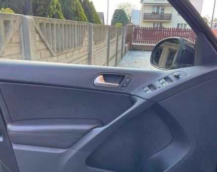 Чорний Фольксваген Тігуан, об'ємом двигуна 2 л та пробігом 153 тис. км за 12000 $, фото 7 на Automoto.ua