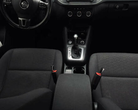 Чорний Фольксваген Тігуан, об'ємом двигуна 1.98 л та пробігом 210 тис. км за 11400 $, фото 3 на Automoto.ua