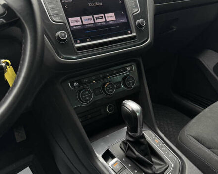 Чорний Фольксваген Тігуан, об'ємом двигуна 1.98 л та пробігом 151 тис. км за 24900 $, фото 29 на Automoto.ua